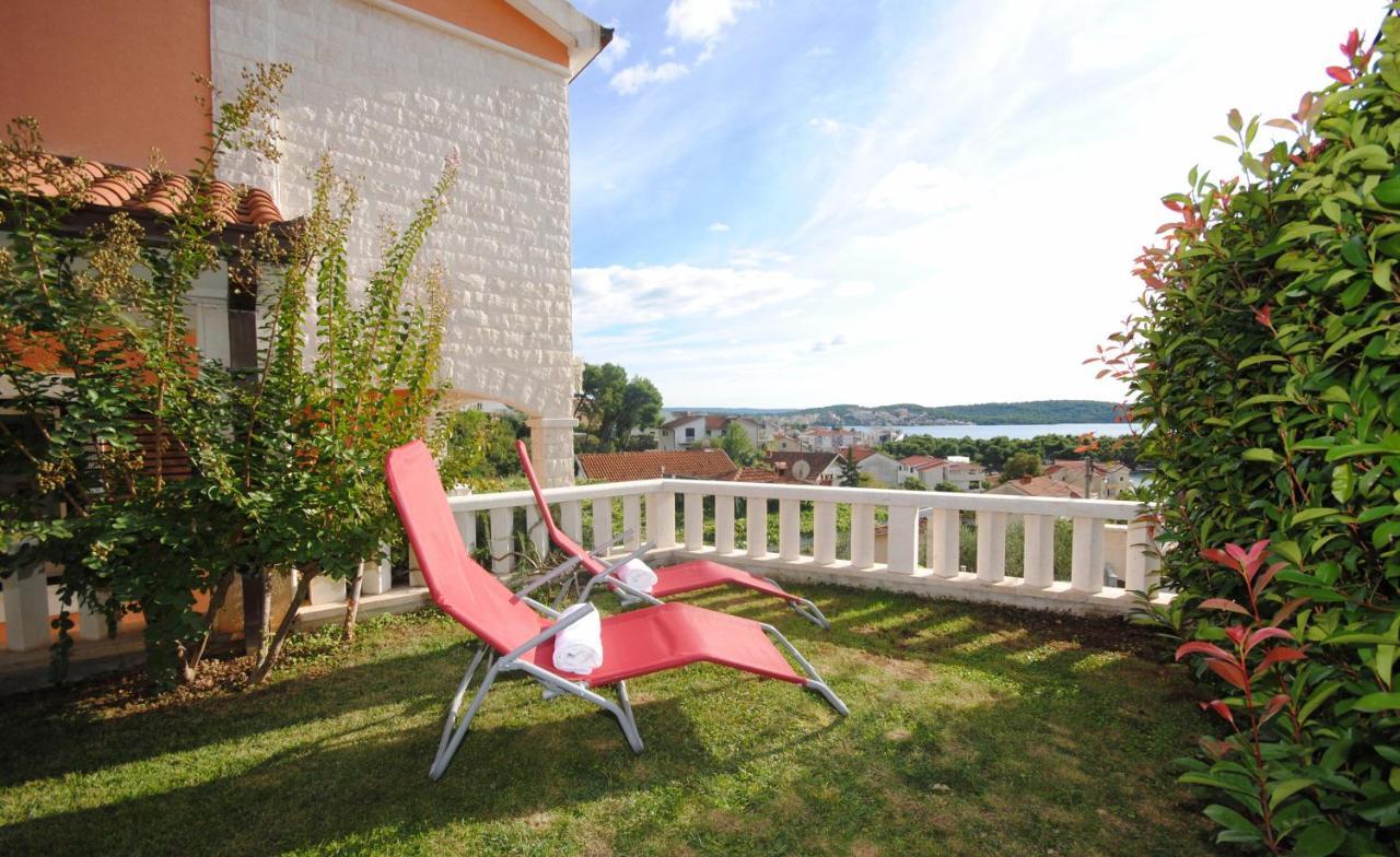 Seaview Luxury Apartment "Lucy" With Terrace & Vintage Summer Kitchen トロギール エクステリア 写真