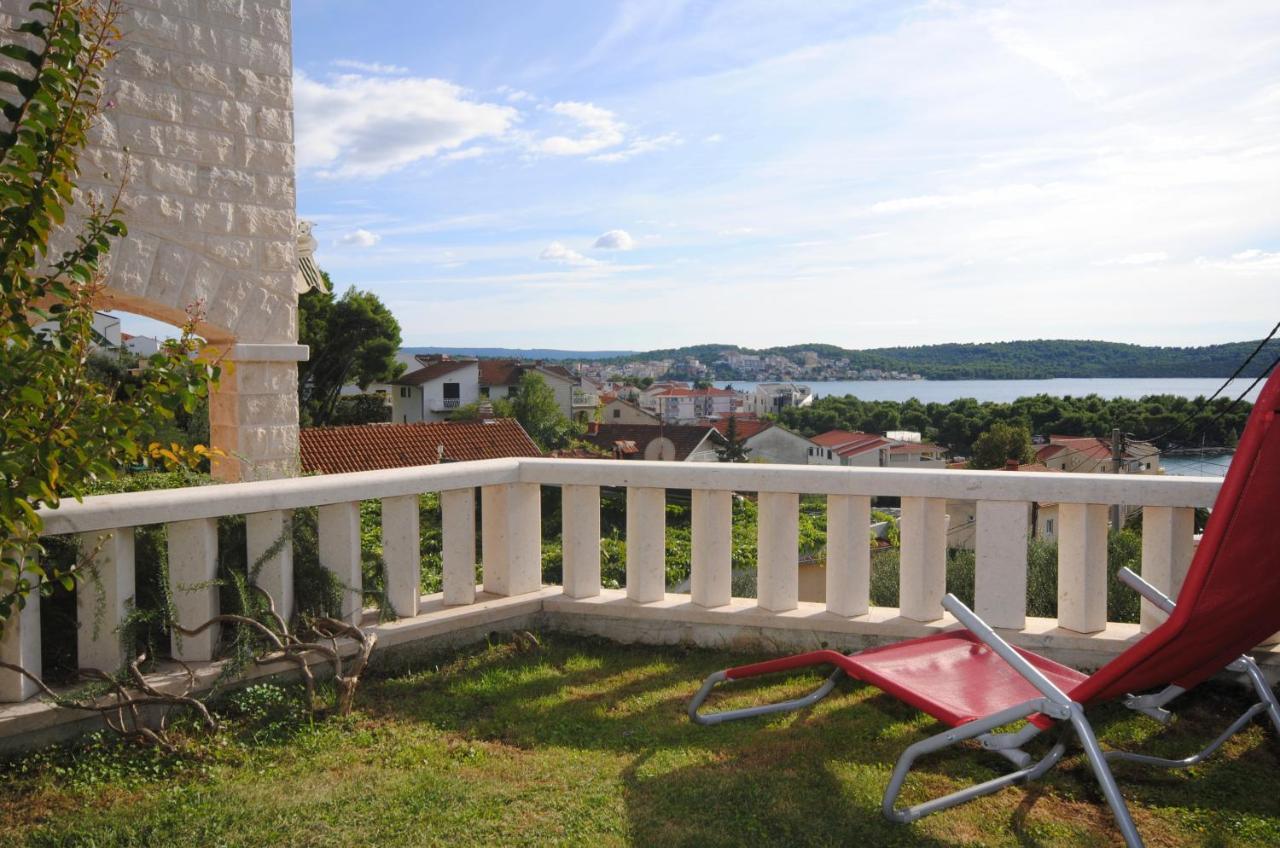 Seaview Luxury Apartment "Lucy" With Terrace & Vintage Summer Kitchen トロギール エクステリア 写真